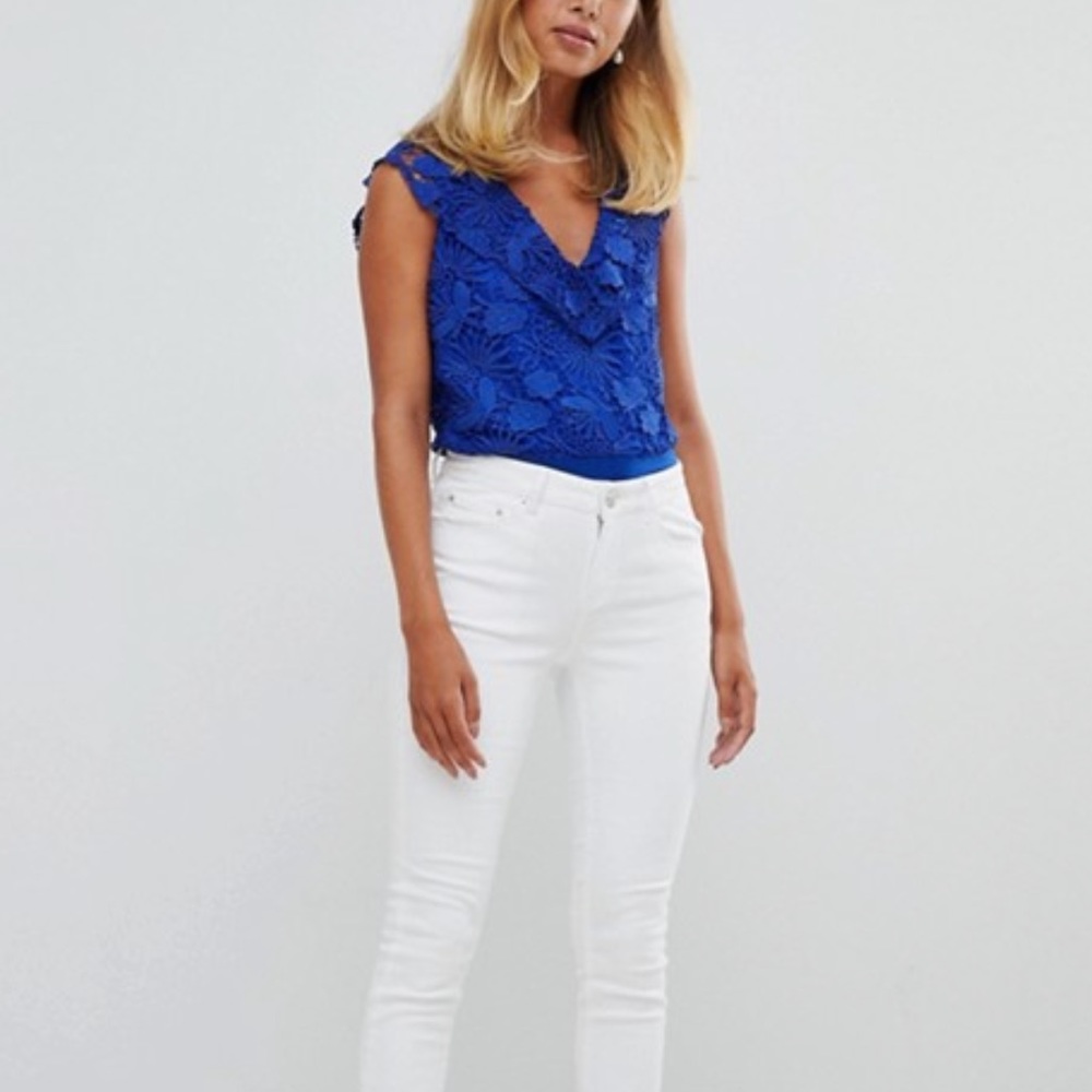 NWT Girl In Mind v neck frill bodysuit